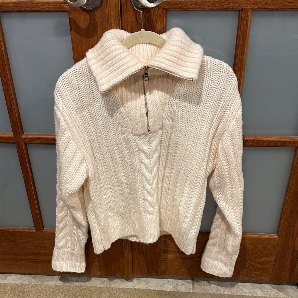 525 America Ivory Cable Knit Turtleneck Sweater - Picture 1 of 7